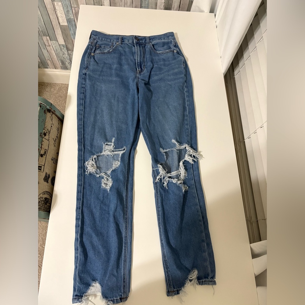 American Eagle Outfitters Blue Boyfriend Jeans Distressed